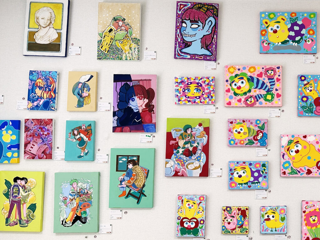 絵画が展示されている様子3